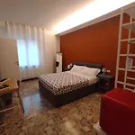 Il Portico Affittacamere Bed and breakfast 3*